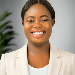 Omolola Fasasi 